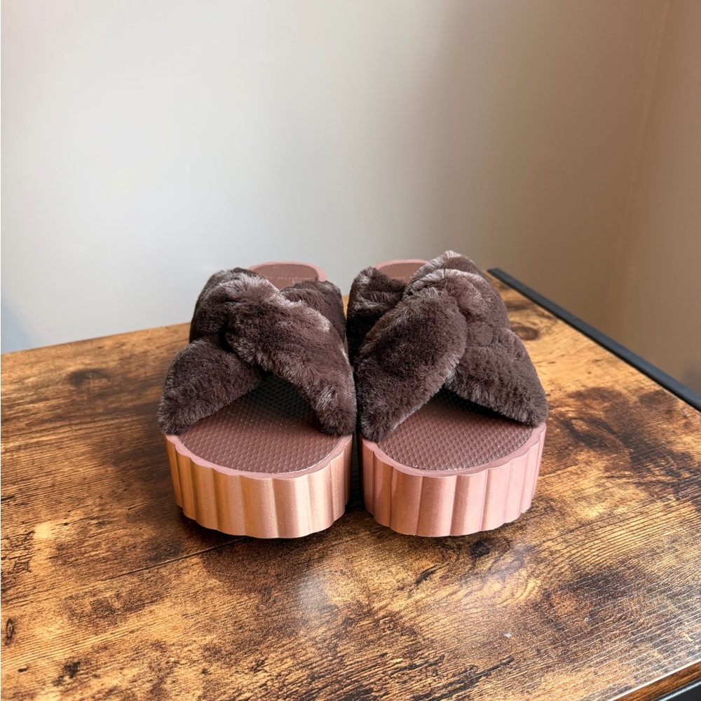 Rose Gold Tory Burch Platform Sandal with Brown Faux Fur - Picture 7 of 7